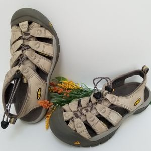 KEEN Newport Tan Gray Waterproof Sport Sandals 9